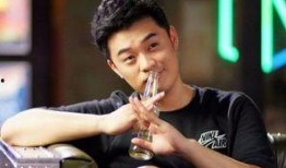 娱乐圈爆料君两个人,揭秘娱乐圈背后的秘密与真相