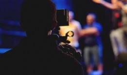 晚秋直播爆料苦难视频大全,苦难视频大全背后的感人故事