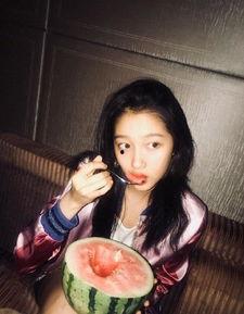 娱乐扒姨太吃瓜